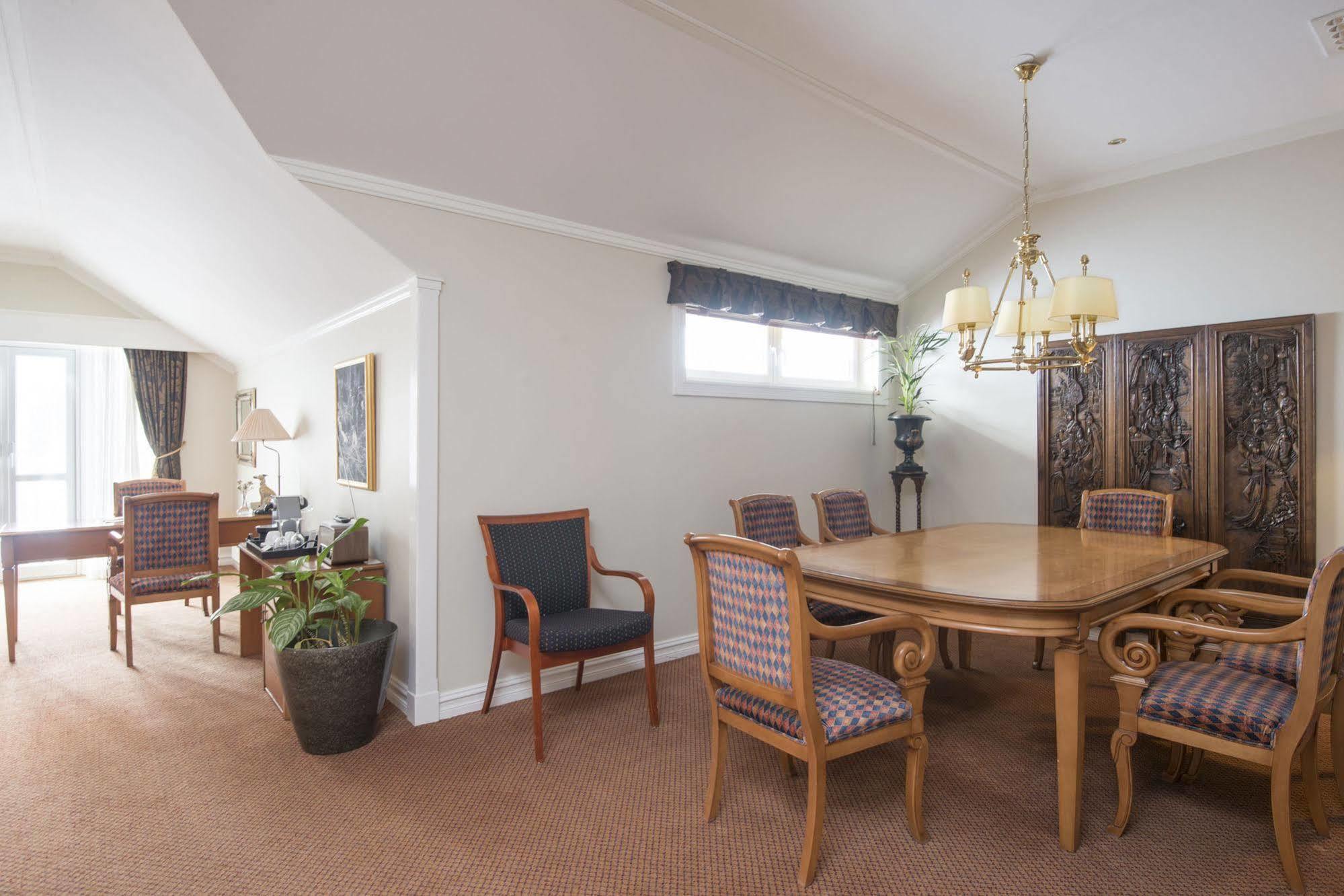 Losby Gods Manor Lorenskog Esterno foto
